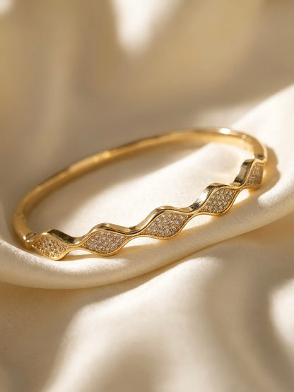 Crystal Wave | Cuff Bracelet