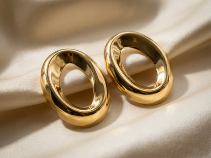 Ova | Chunky Oval Hoop Earrings