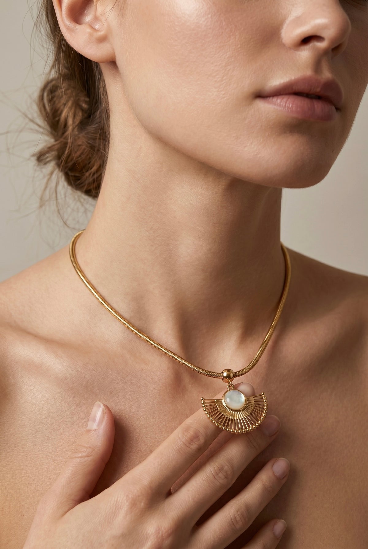 Solara | Pendant Necklace