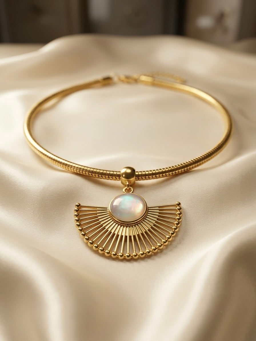 Solara | Pendant Necklace