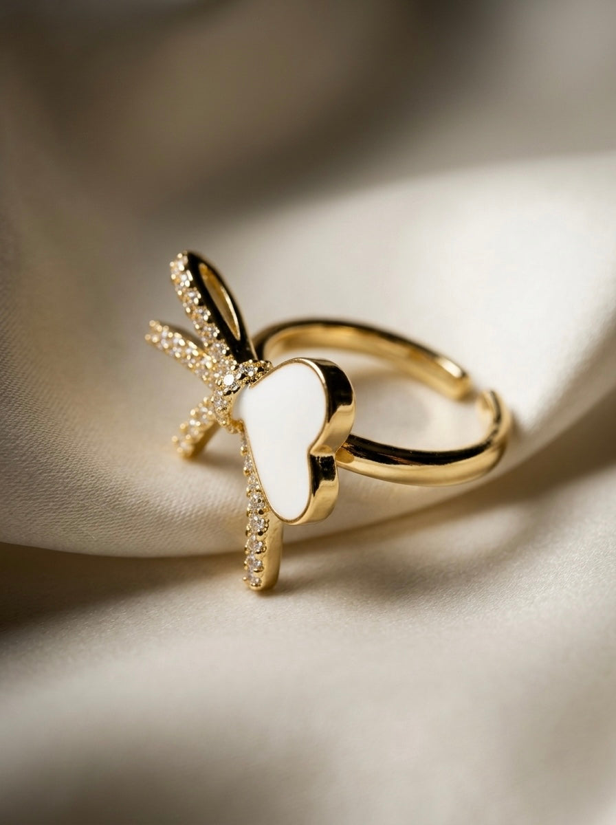Amour | Heart Statement Ring