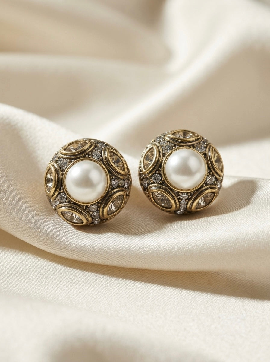 Pearl Medallion | Earrings