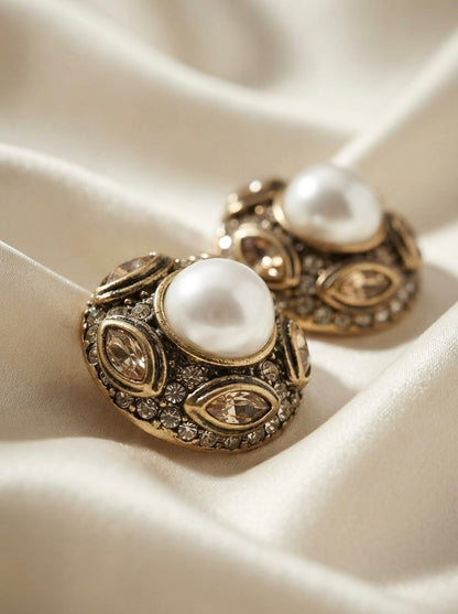 Pearl Medallion | Earrings