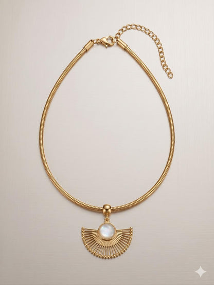 Solara Pendant Necklace